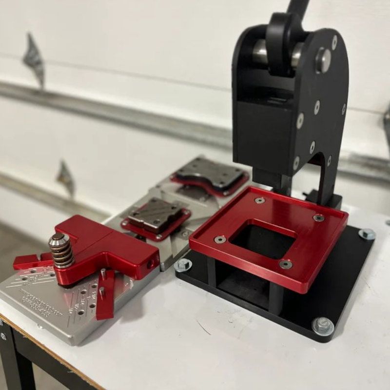 Presse à arbre Xpert Tools (avec base d’outils intégrée)