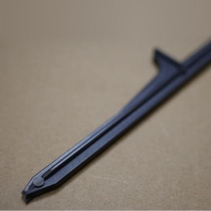 Piquet de pelouse en plastique ProStakes Black Mamba 16 pouces