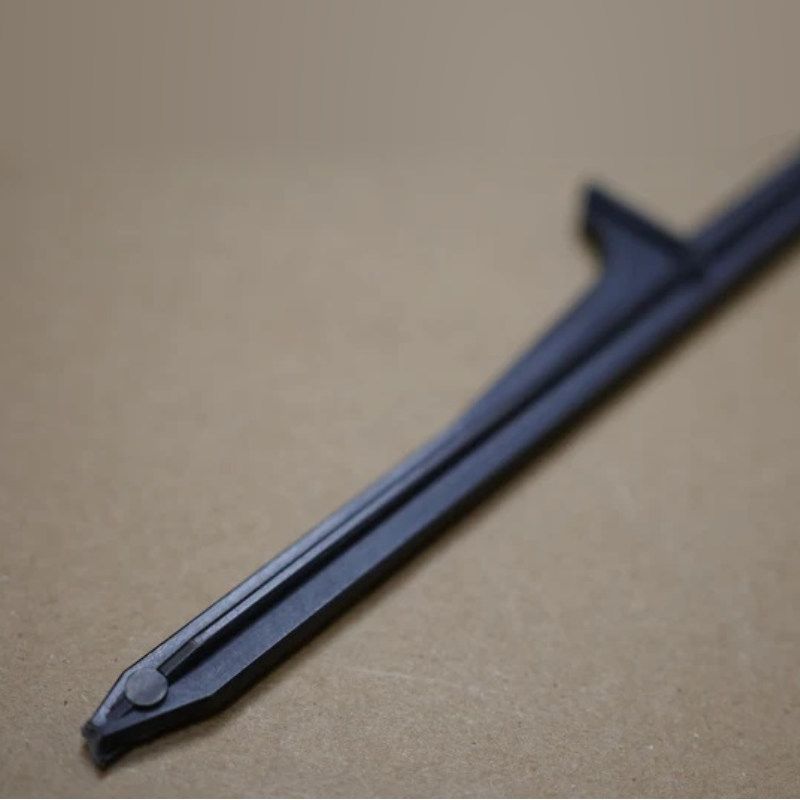 Piquet de pelouse en plastique ProStakes Black Mamba 16 pouces